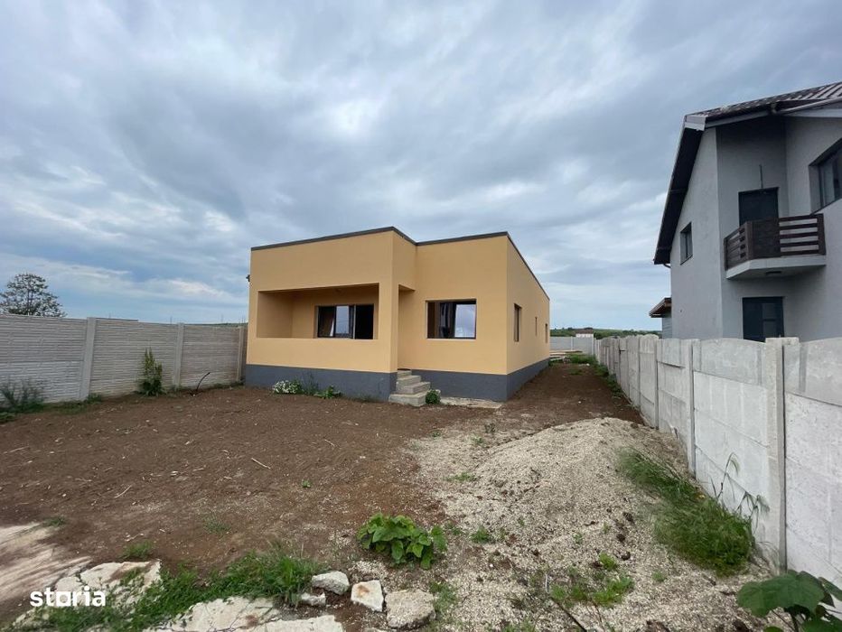 Casa semifinisata parter cu teren de 400mp in apropiere de Centura Cra