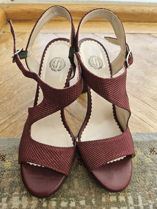 Sandale elegante cu toc marime 37