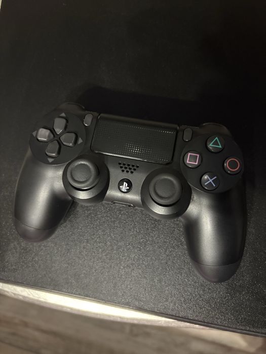 PlayStation 4-slim