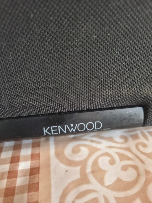 Vând boxe podea Kenwood