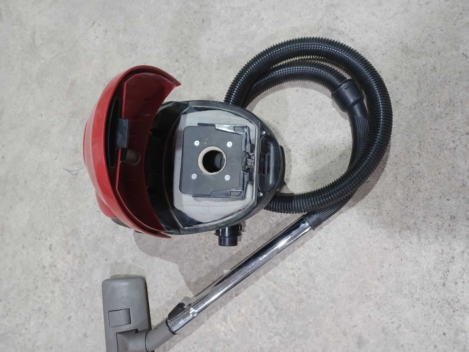 Прахосмукачка ДЕУ1500 вата