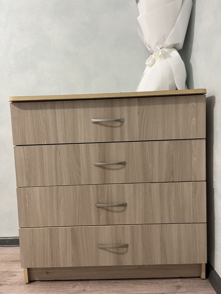 Комод в спальню