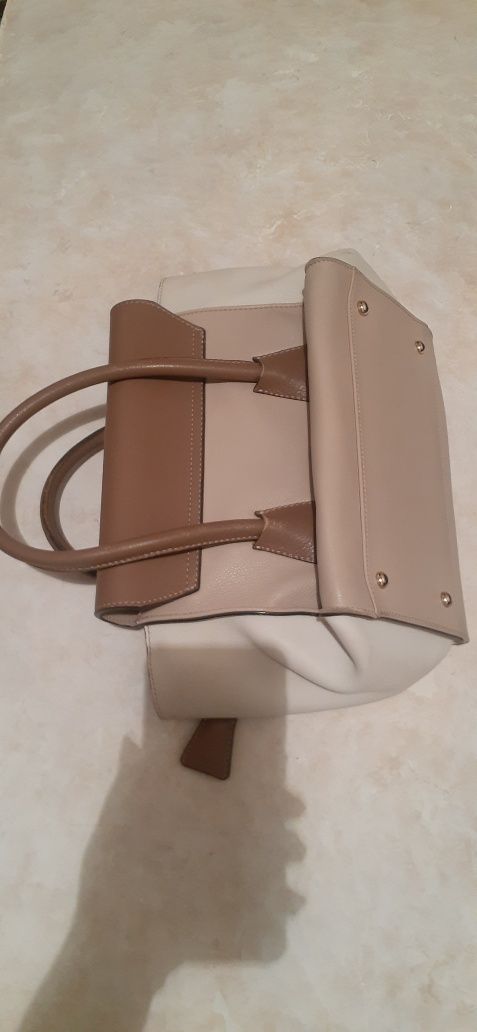 Сумки Nursace Кожа оригинал. По 100 тыс          о 150 тыс.