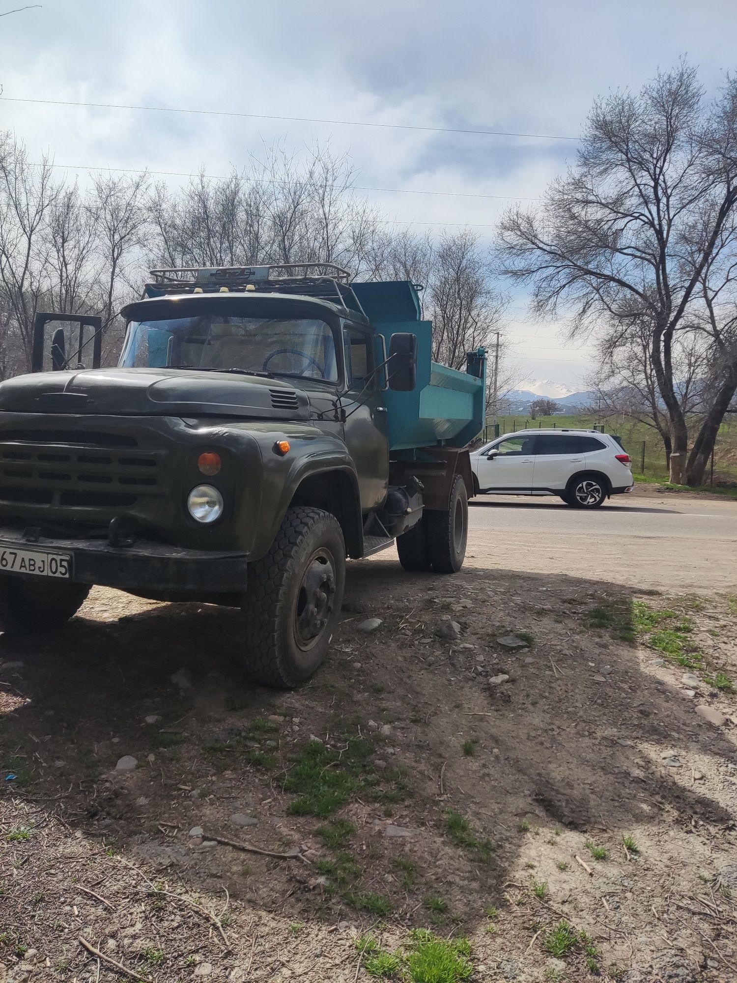 Доставка сыпучих грузов отсев, Сникерс,щебень и т.д