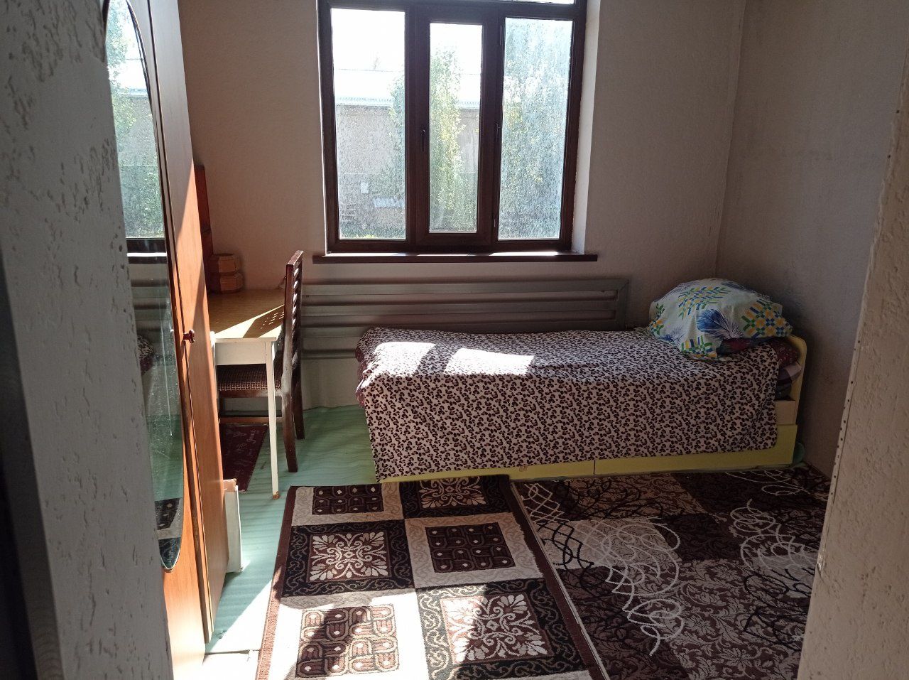 Uchastka 6.5 sotix 5 xonali Zangiota Tinchlikda