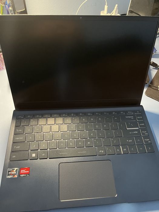 Laptop MSI Modern B14 de vânzare!