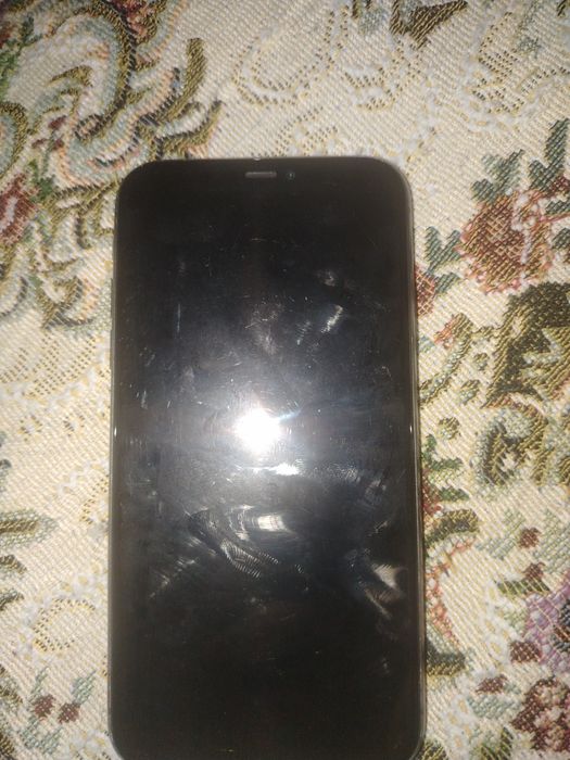 Продам айфон 11 128гб