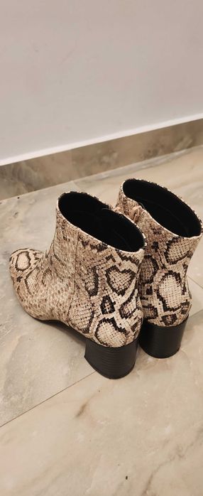 Ghete animal print, Mango