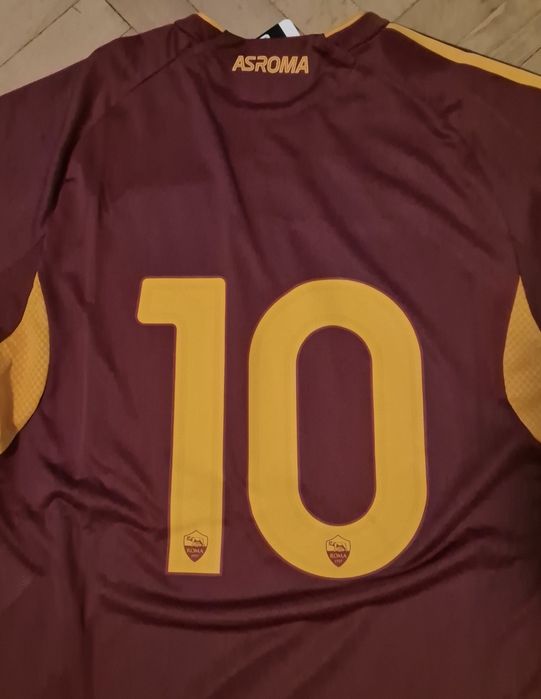 НАМАЛЕНИЕ!Оригинална фланелка Adidas Roma - Рома -Размер М-Сезон 25-26