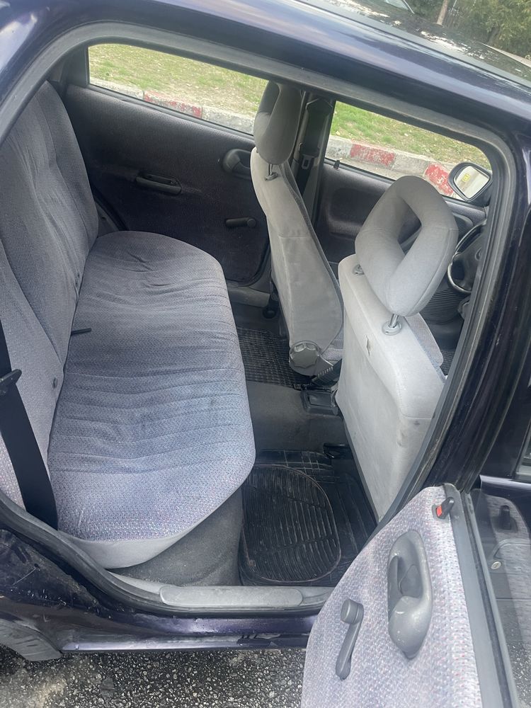 Продавам Opel Corsa D