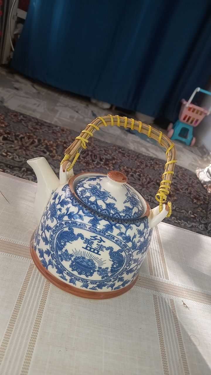 Продаю заварочный чайник
