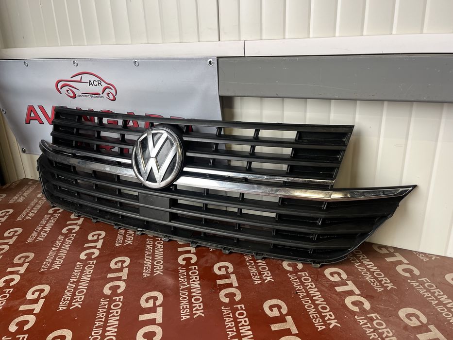 3 броя решетка VW T6.1 2020г