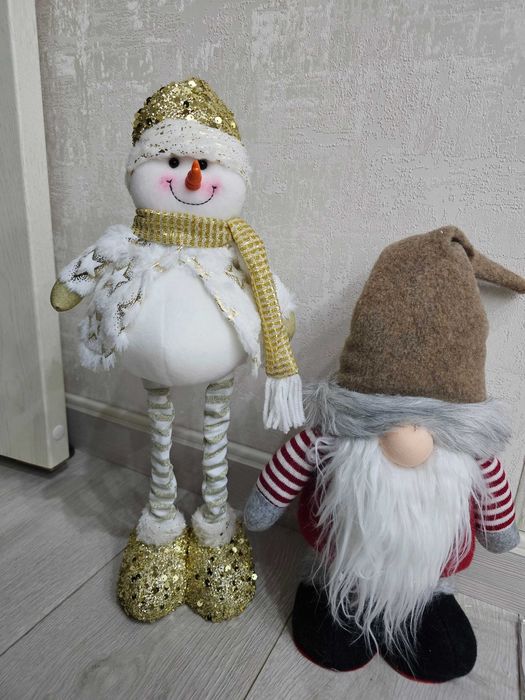 Новогоднии игрушки декоративные с телескопическими ножками