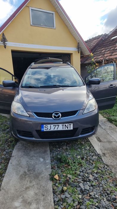 Vând Mazda 5 pe benzină și gaz