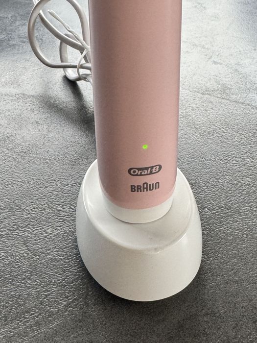 Perie dinti electrica Oral B