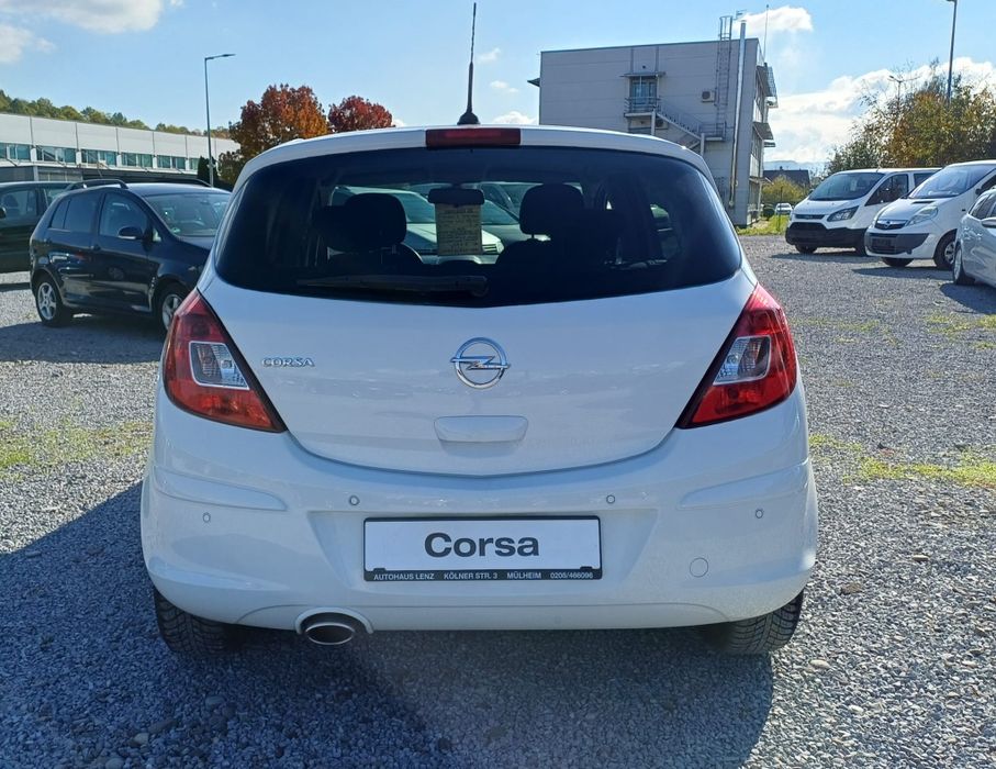 Opel Corsa an 2011 motor 1.4 benzina