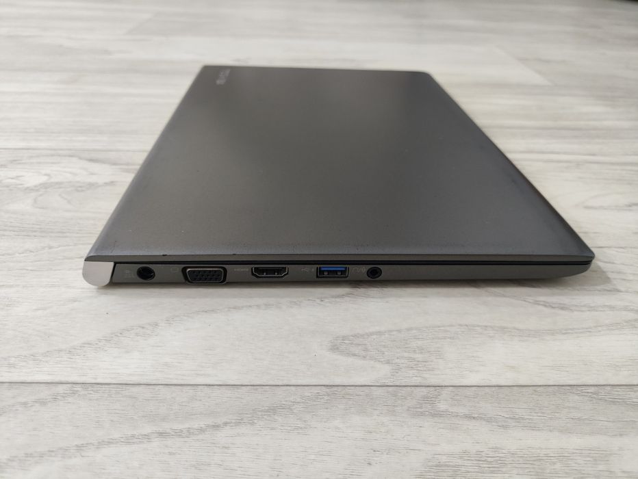 Toshiba I7 6500 8/256 M2 ssd