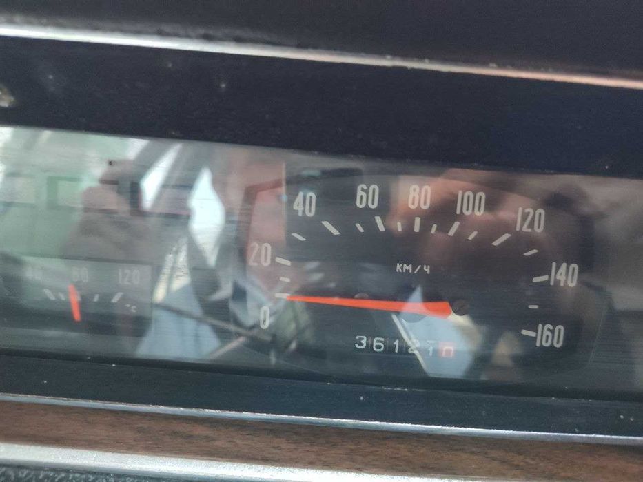Volga gaz 24 sotiladi