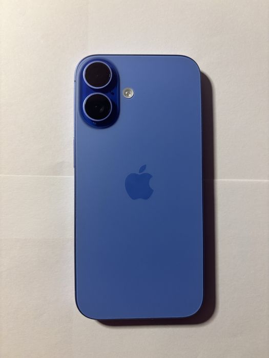 Vand iphone 16 ultramarine