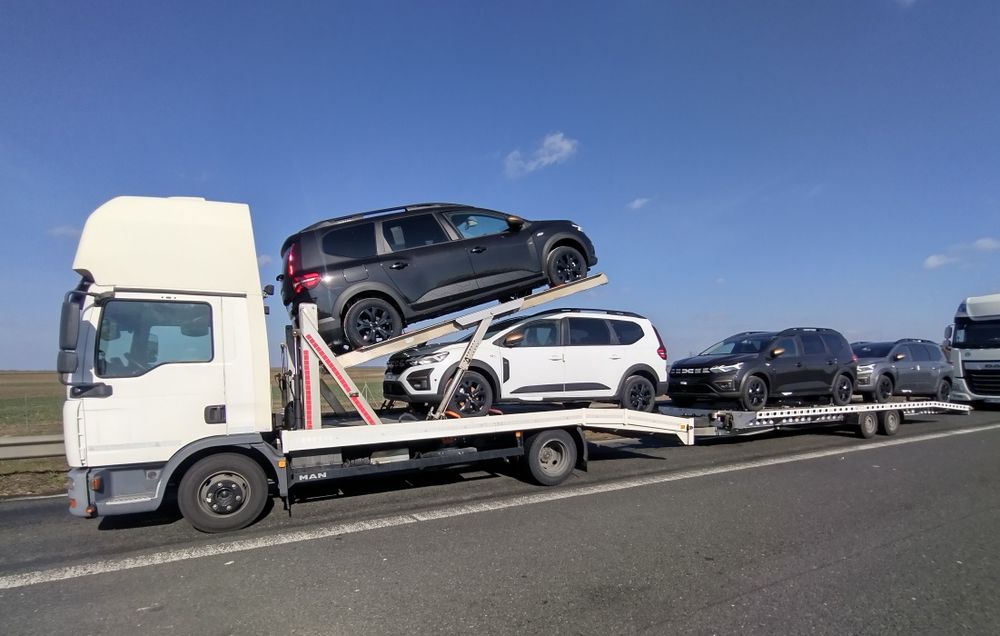 Transportor Auto Platforma Man TGL 8240 Ansamblu 4 Auto