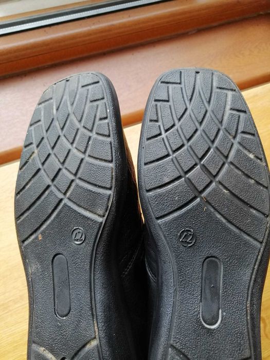 Дамски черни боти 42 номер