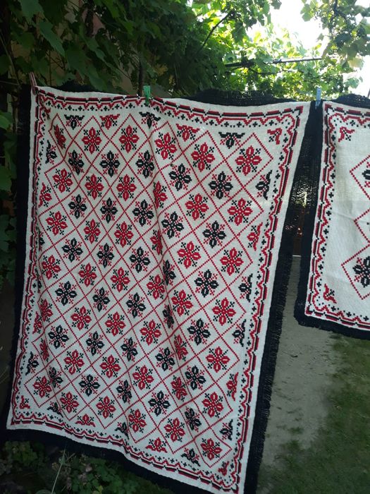 Imbracaminte traditionala veche