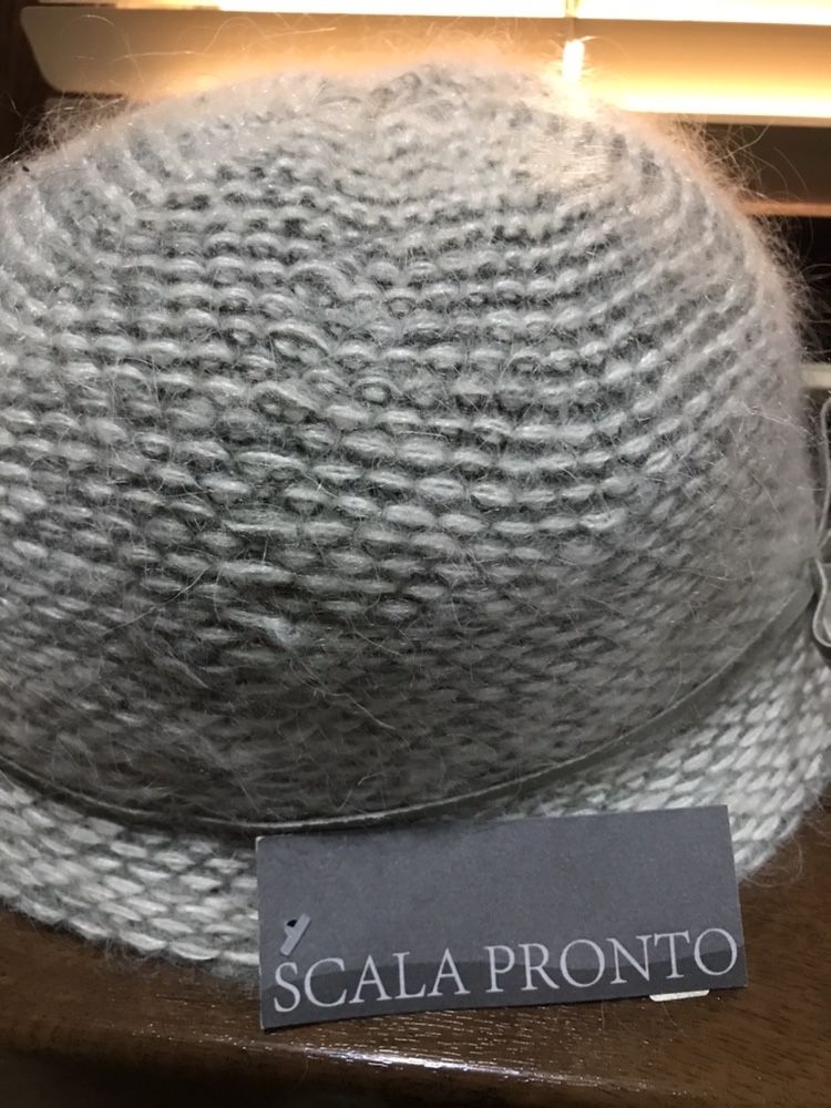 Продам шапку SCALA PRONTO для женщин