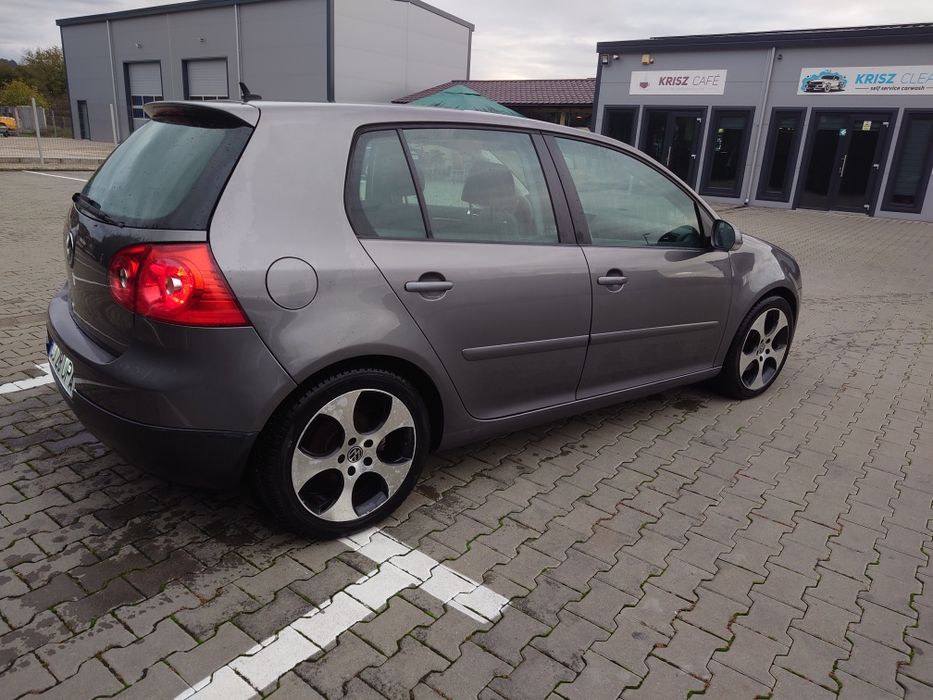 Vând vw GOLF V GT
