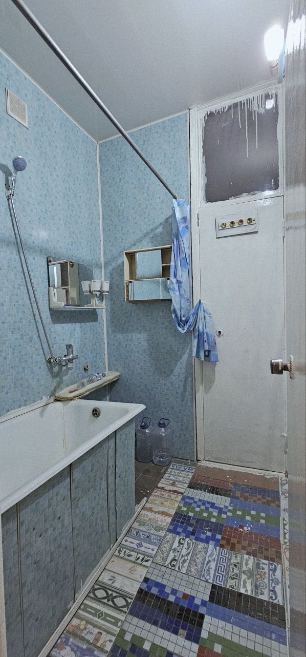 Сергели Спутник 17 2хонали квартира сотилади Балкон 1.5/6  46000$