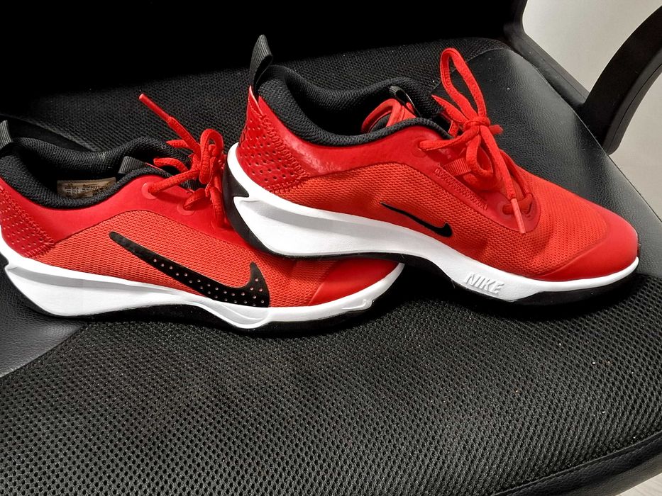 Червени Маратонки Nike. 37.5 номер