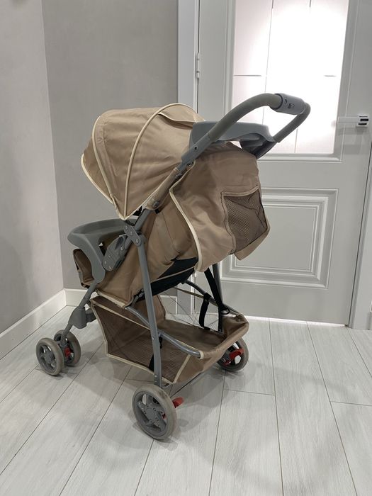 Коляска прогулочная