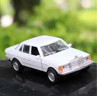 Macheta Mini Car Model Mercedes E Class W124 1:36