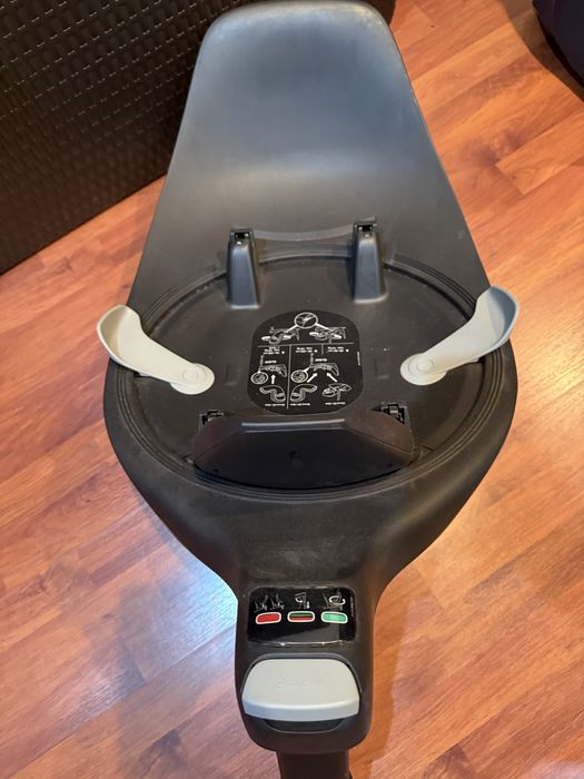 Set Scoică Cybex Cloud Z i-Size (Deep Black) + Bază Isofix Z