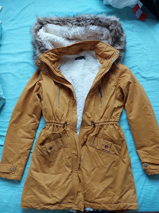 Парка Reserved, размер XS