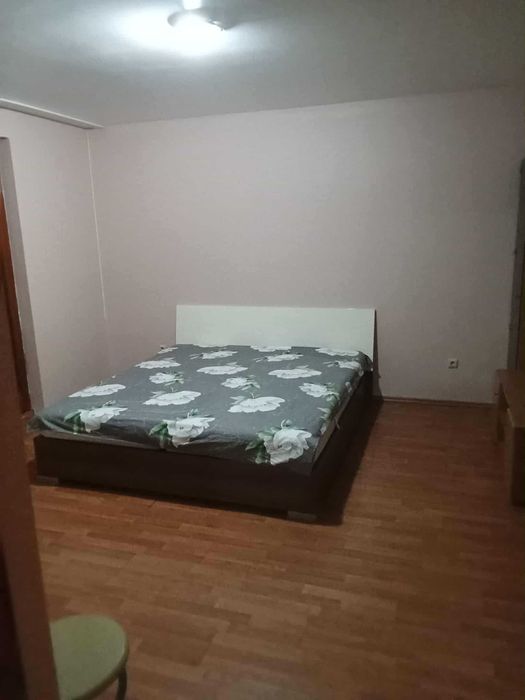 Inchiriez apartament in Baia mare pe strada  Vic
