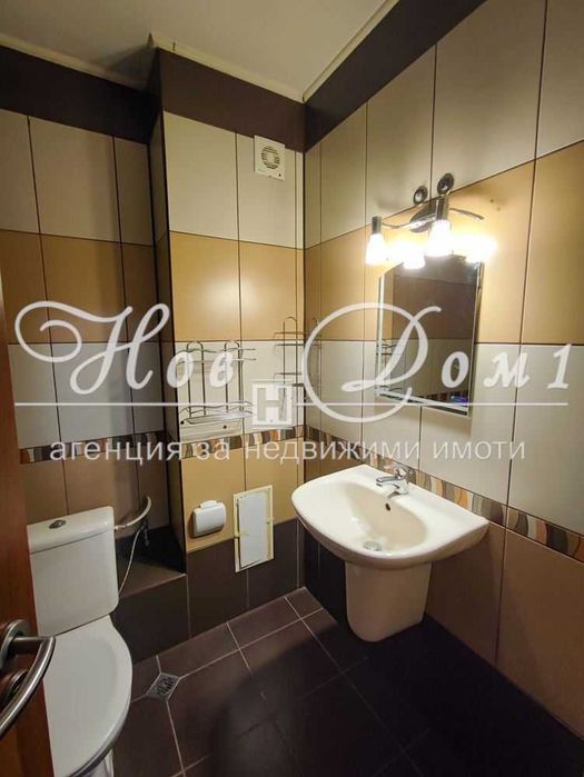 Продава се Тристаен апартамент в Варна, Възраждане 1 - 90 кв.м за 17767 €/кв.м - Снимка #6