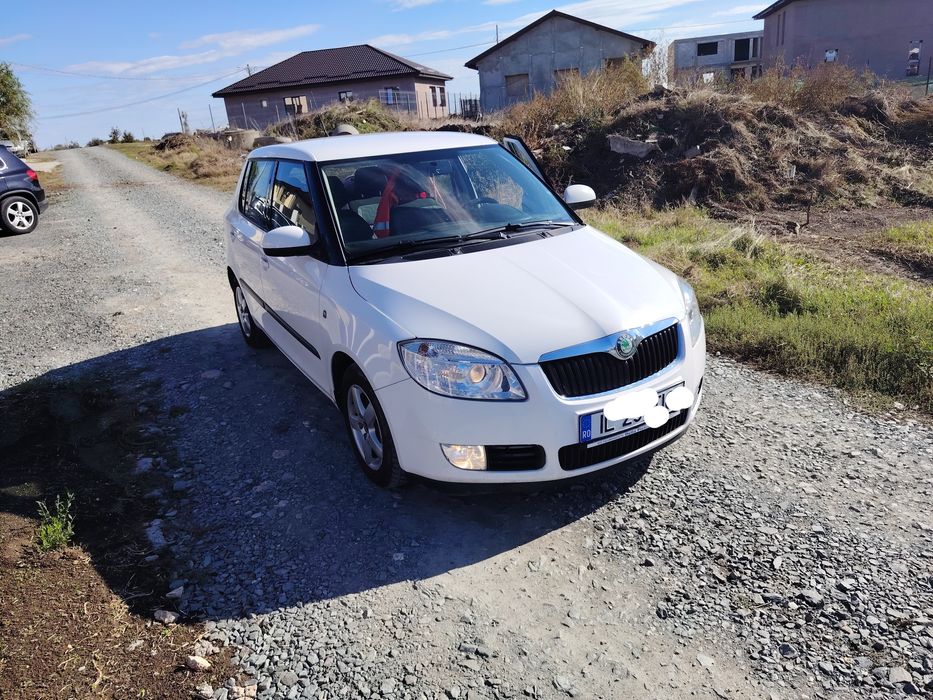 Vând Skoda Fabia