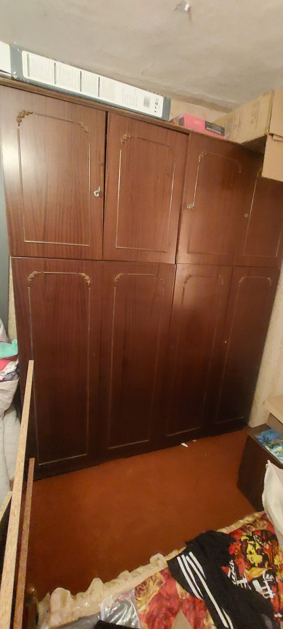Ретро гардероб в кафяво