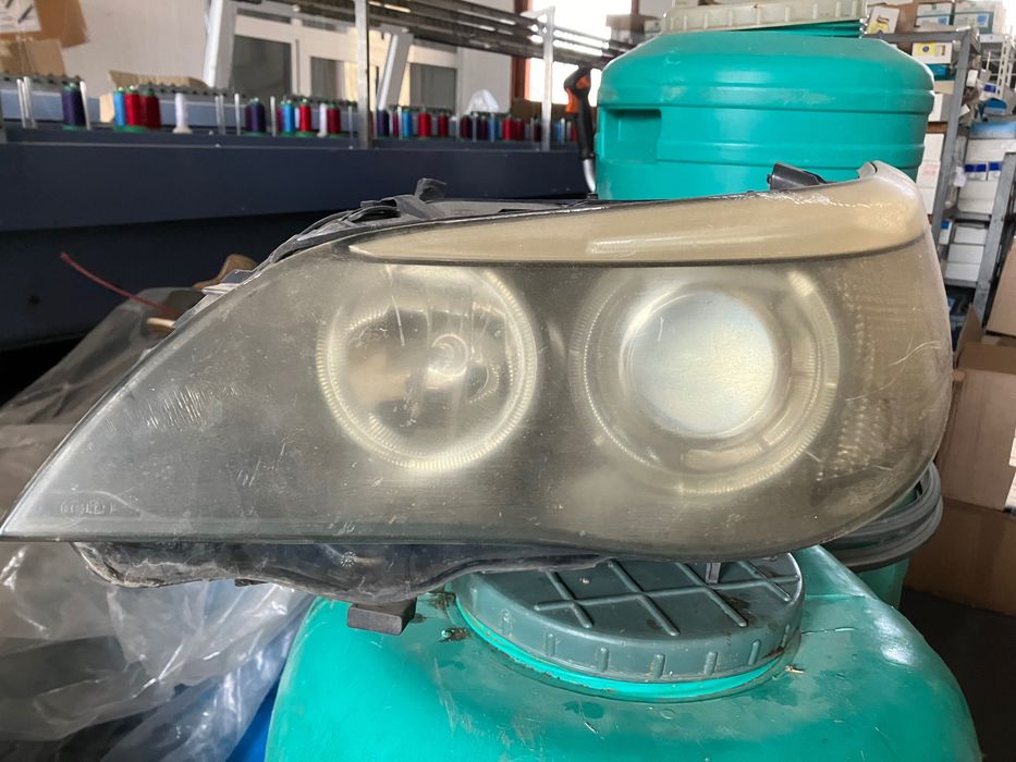 Продавам Фар за BMW e61