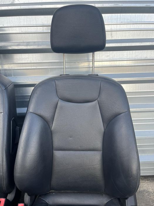 Салон Мерцедес mercedes benz W204 C class кожа кожен черен номер 22