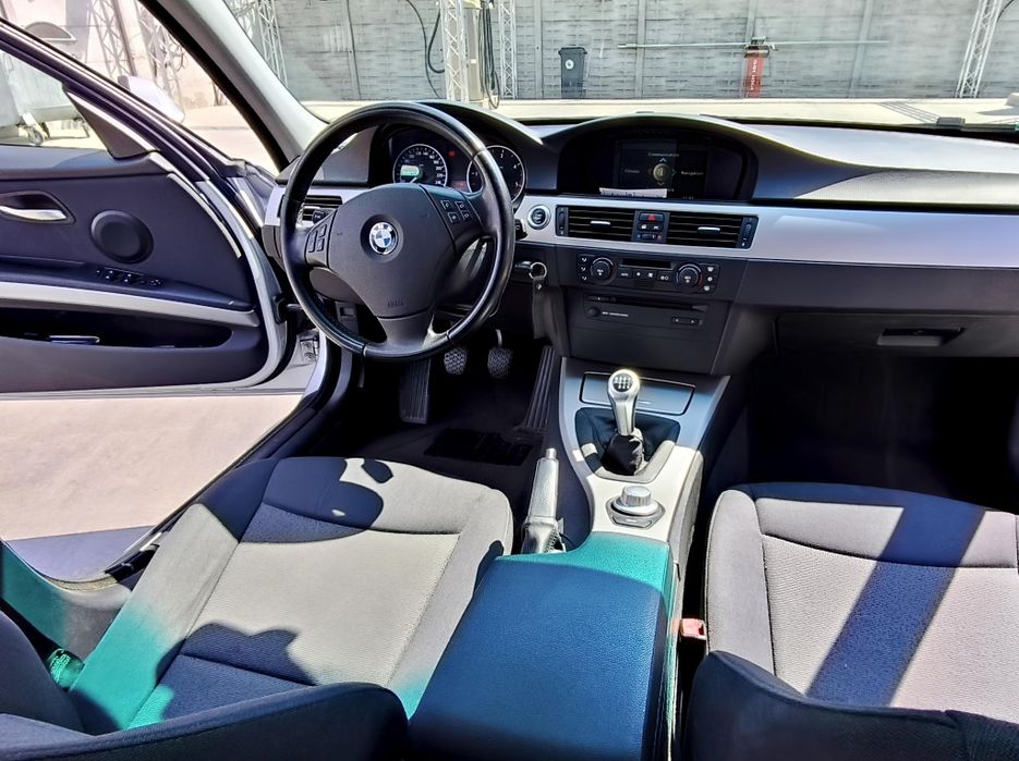 Vând BMW seria 3