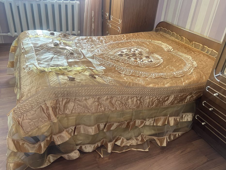 Покрывало с наволочками