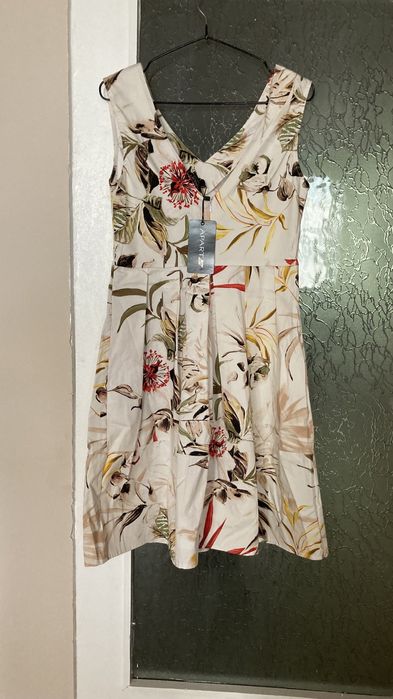 Лятна дамска рокля нова с етикет