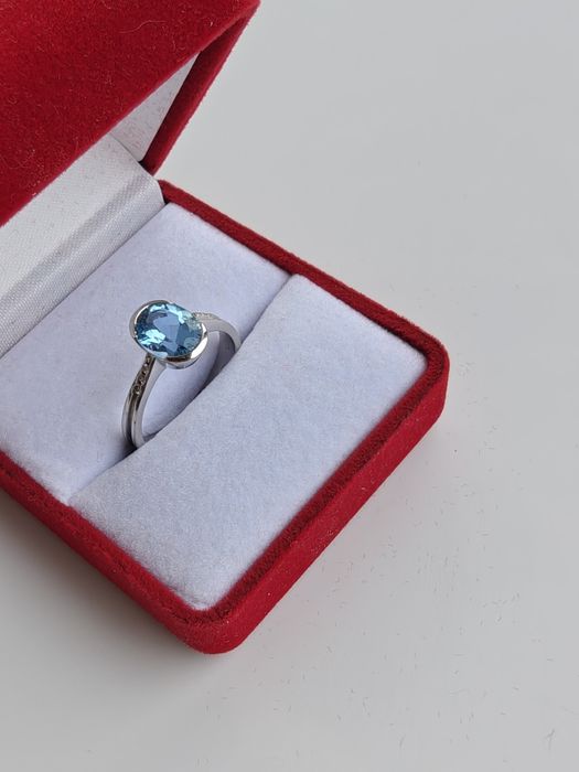 Inel Aur 18K Aquamarine Si Diamante Certificat