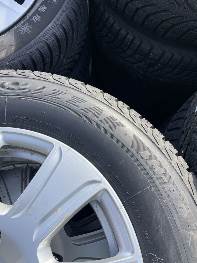 215/65/16 BRIDGESTONE 4бр. с джанти AUDI 5x112