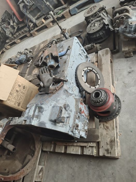 Piese new Holland 8650