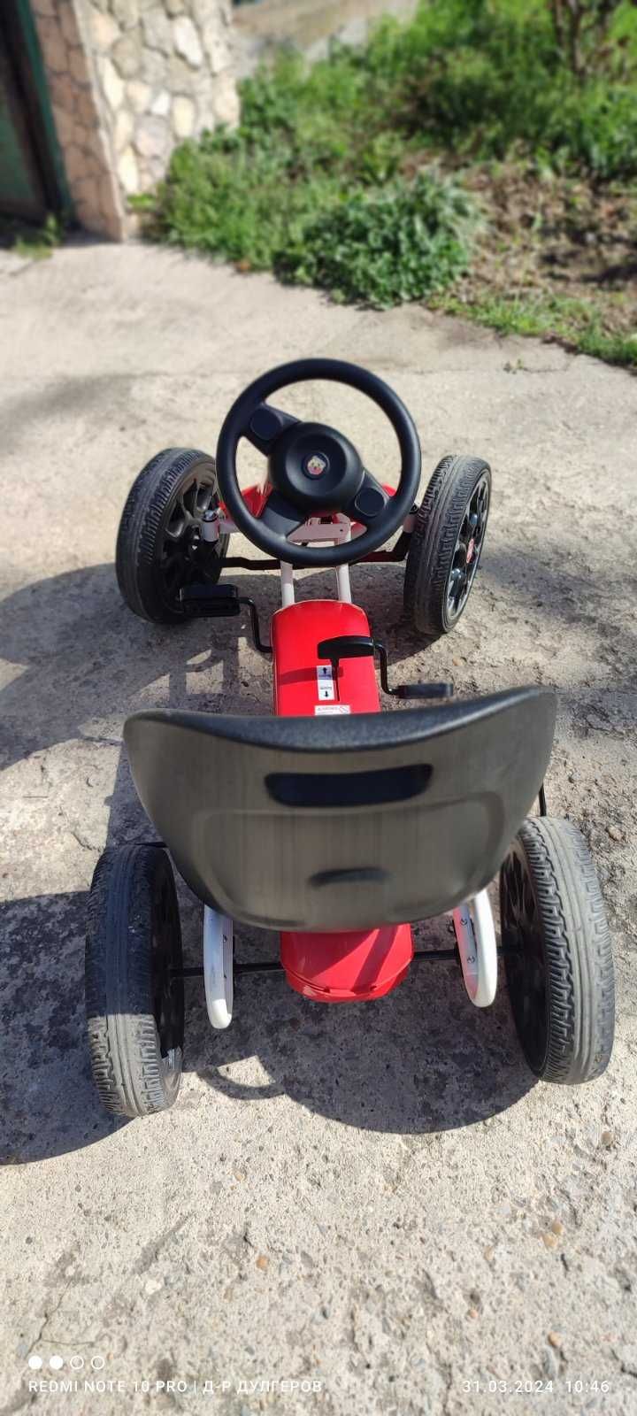 Детска картинг количка с педали Fiat 500 Abarth