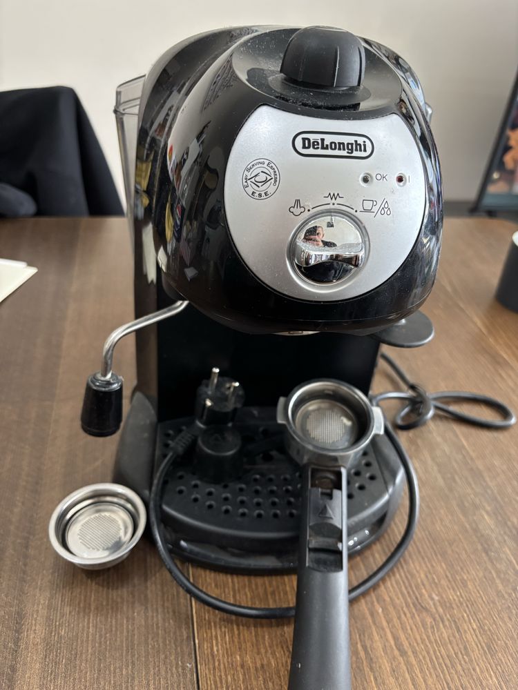 Кафемашина Delonghi EC201CD.B