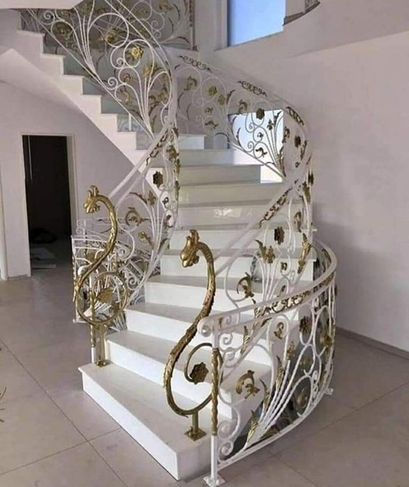 Scări metalice de interior și exterior