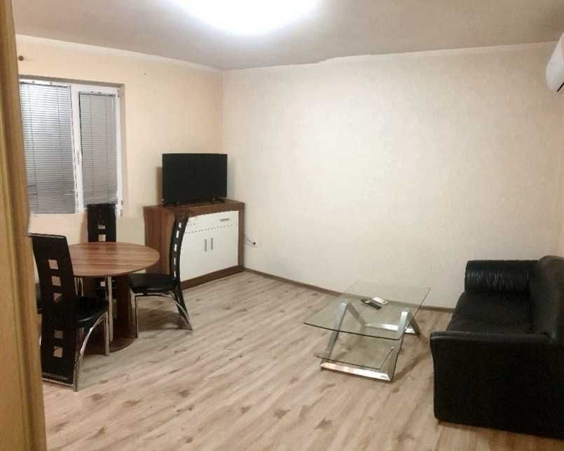 Дава се под наем Двустаен апартамент в София, Лозенец - 75 кв.м за 382.5 € - Снимка #1